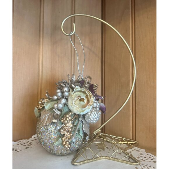 Handmade Floral Glitter Handcrafted Christmas Ornament Silver Pink Decoration - Picture 8 of 8